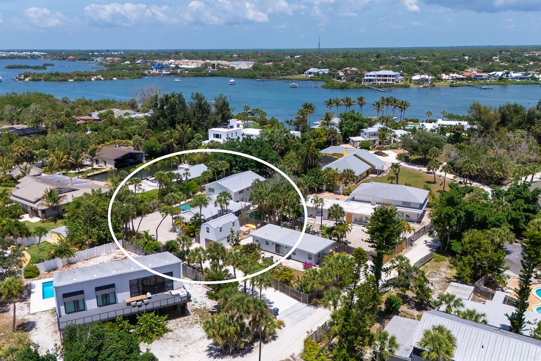Venice, Florida, United States 4 - 17983803