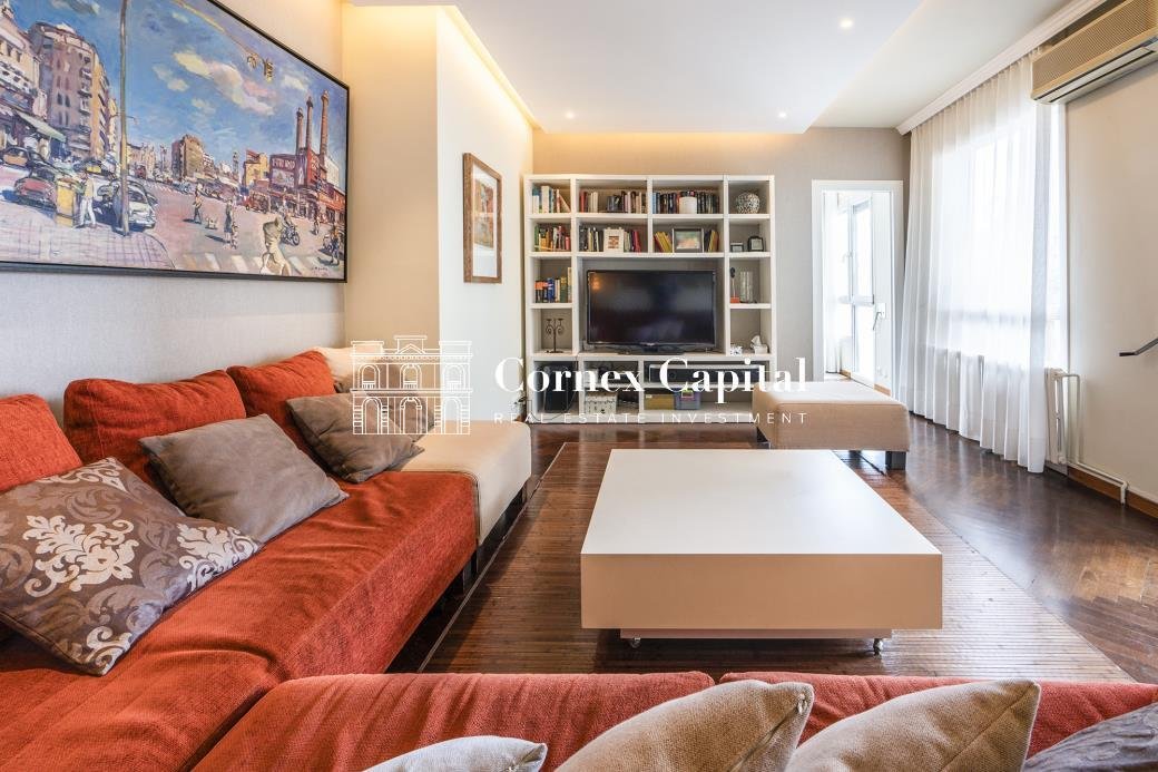 Apartment in Sarrià-Sant Gervasi, Barcelona, Spain 3 - 17983932