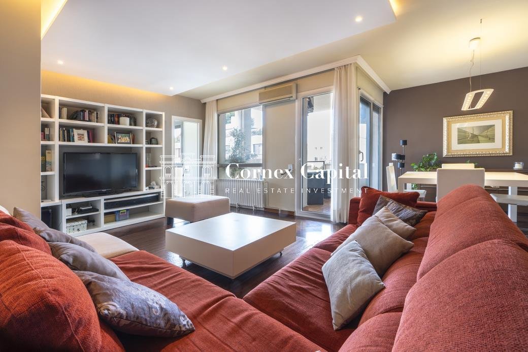 Apartment in Sarrià-Sant Gervasi, Barcelona, Spain 2 - 17983932