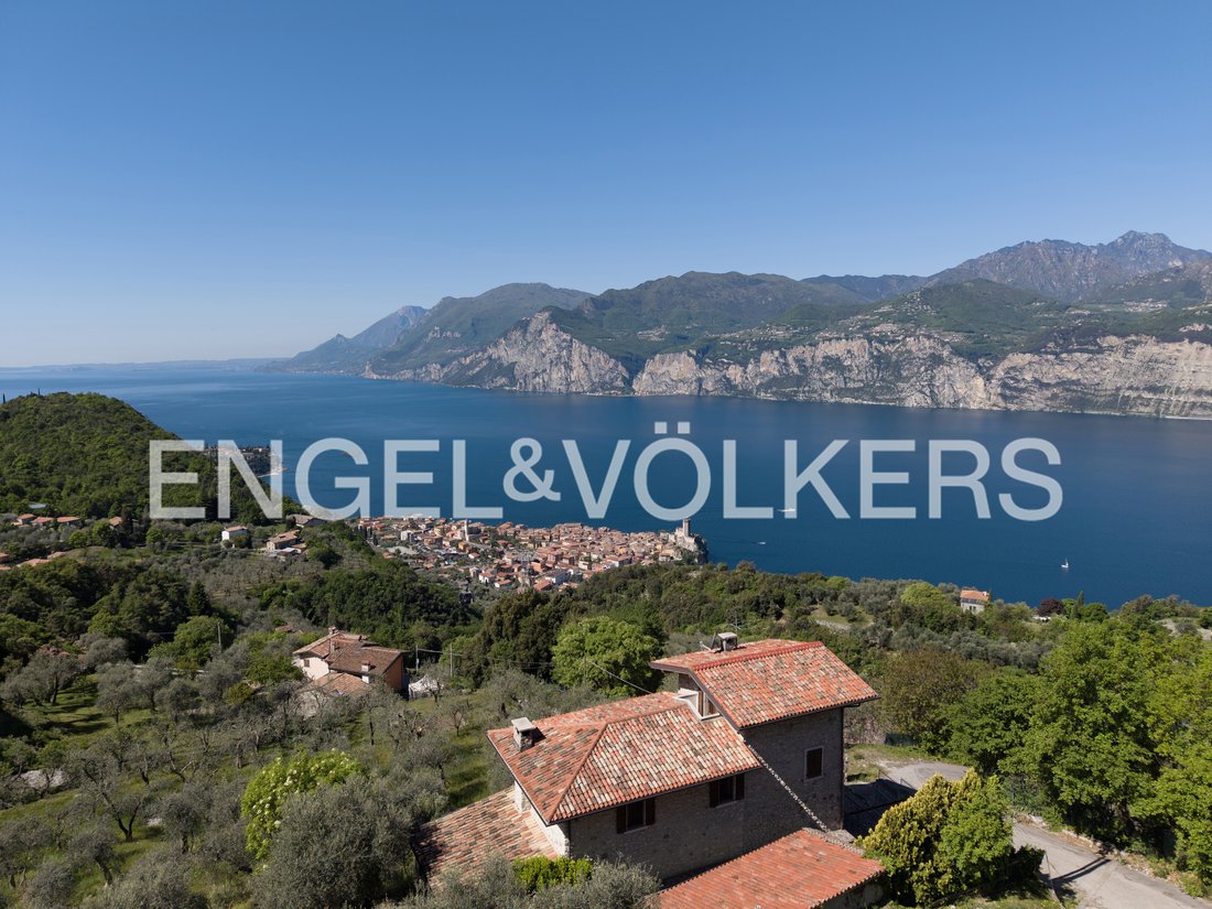 House in Malcesine, Veneto, Italy 1 - 17983836