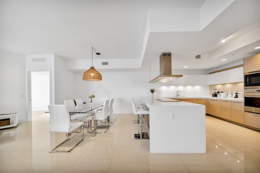 Condo in Golden Beach, Florida, United States 5 - 17983676