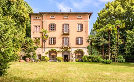 House in Germignaga, Lombardy, Italy 1