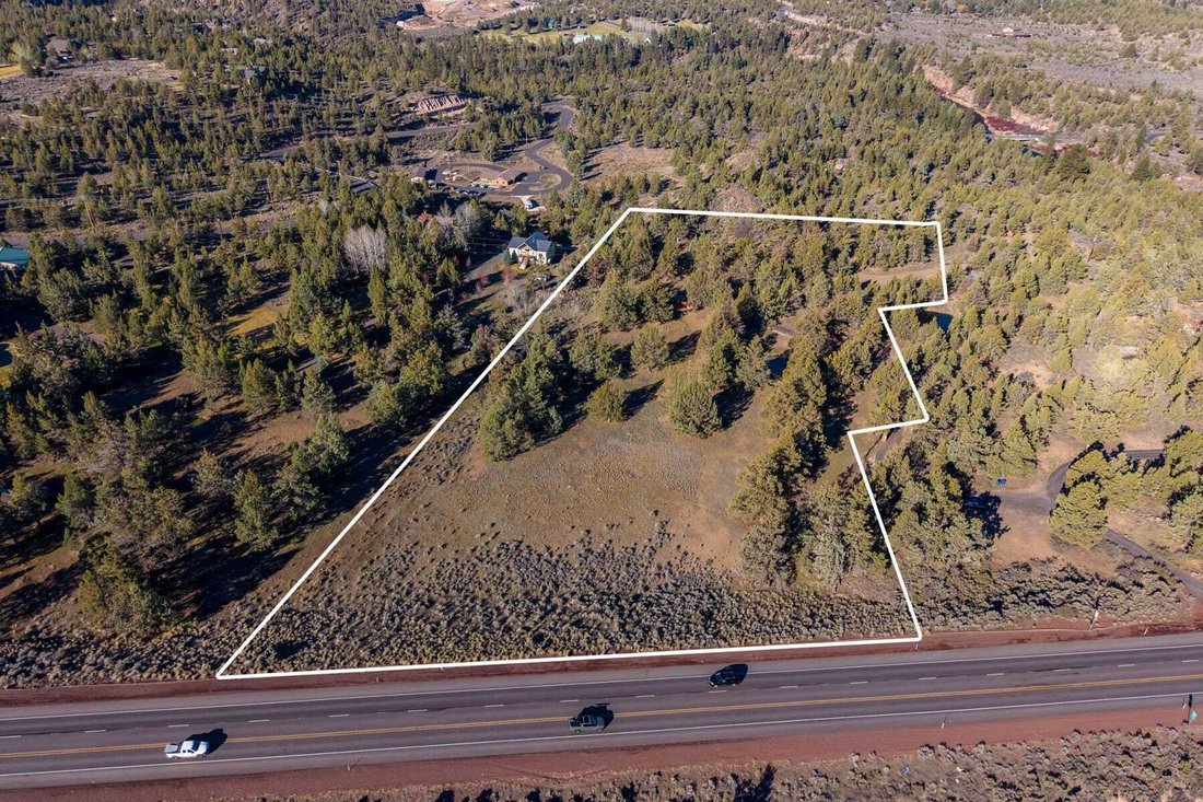 Land in Bend, Oregon, United States 2 - 17983806