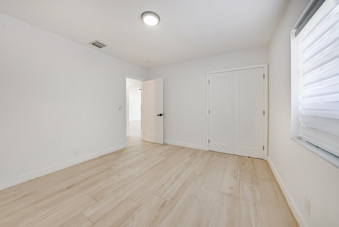 House in Hallandale Beach, Florida, United States 4 - 17983927