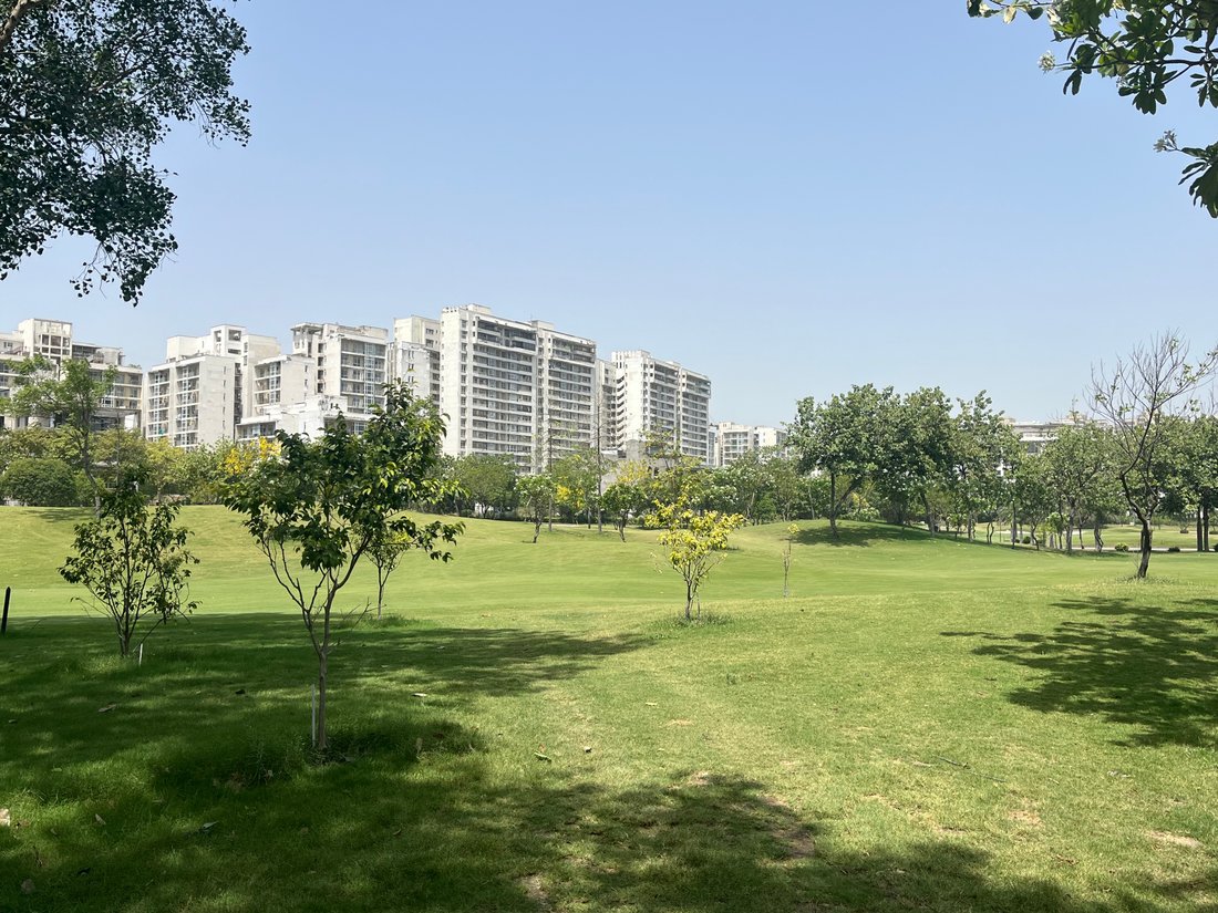 Land in Noida, Uttar Pradesh, India 2 - 17983681