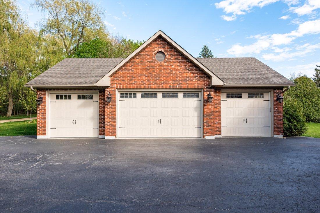 House in Burlington, Ontario, Canada 4 - 17986403