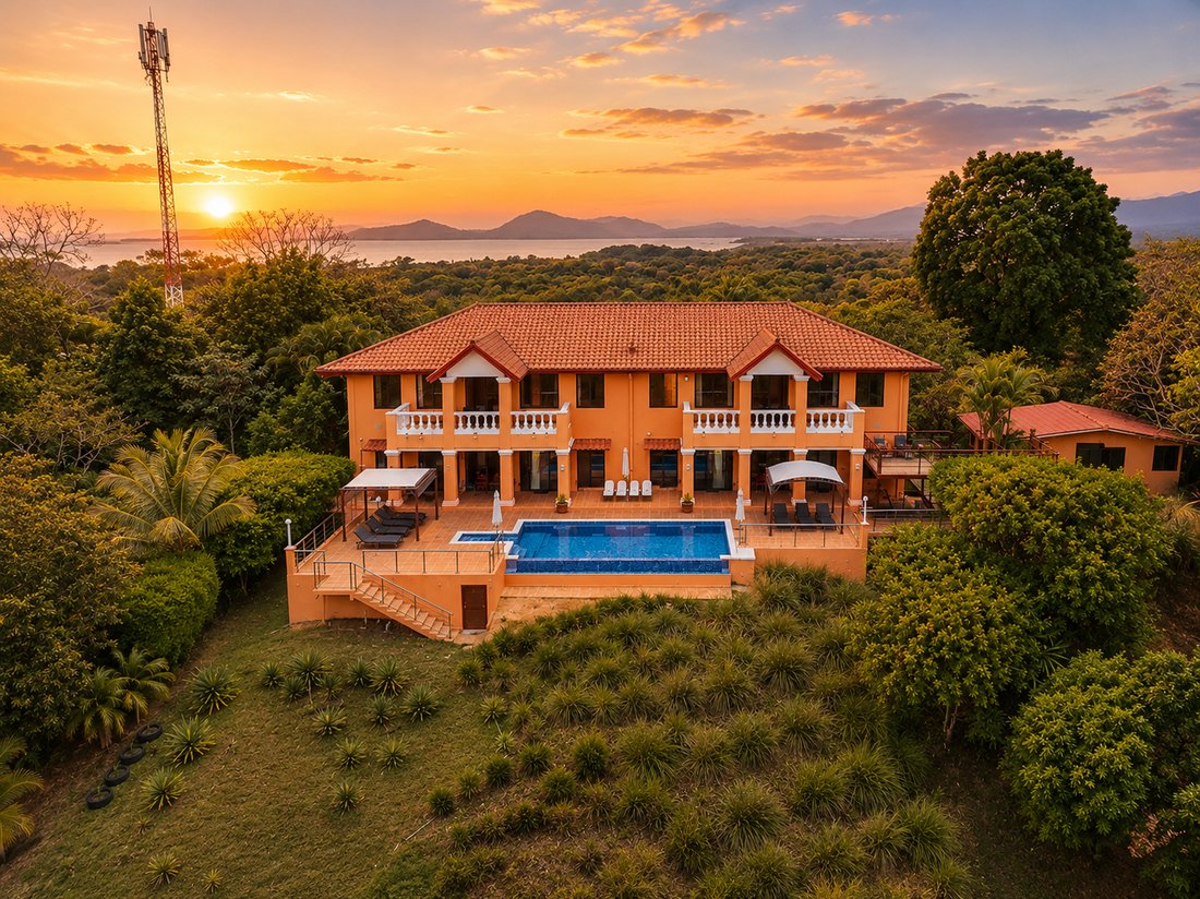 Villa in Boca Chica, Chiriquí Province, Panama 1 - 17986969