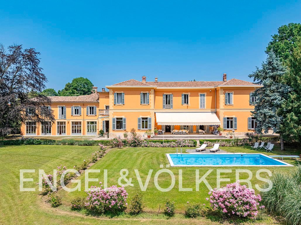 Villa in Monticello Brianza, Lombardy, Italy 1 - 17983955