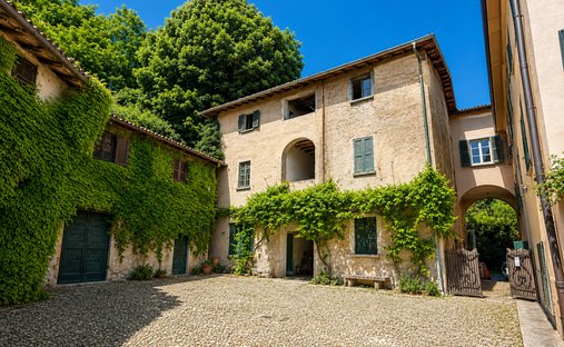 Villa in Sagnino-Tavernola-Monte Olimpino, Como, Lombardei 1