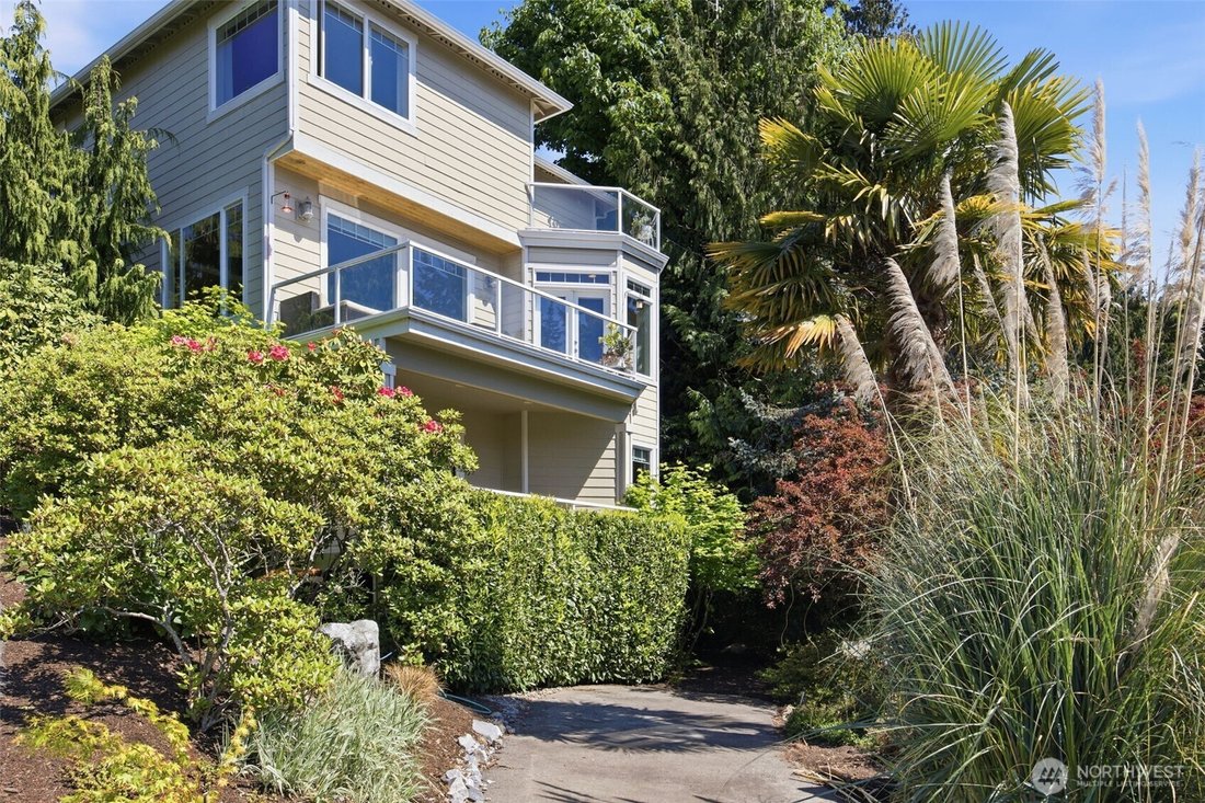 House in Everett, Washington, United States 2 - 17990645