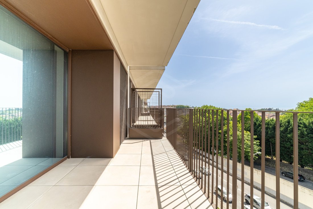 Apartment in Santa Marinha e Sao Pedro da Afurada, Porto District, Portugal 3 - 17986189