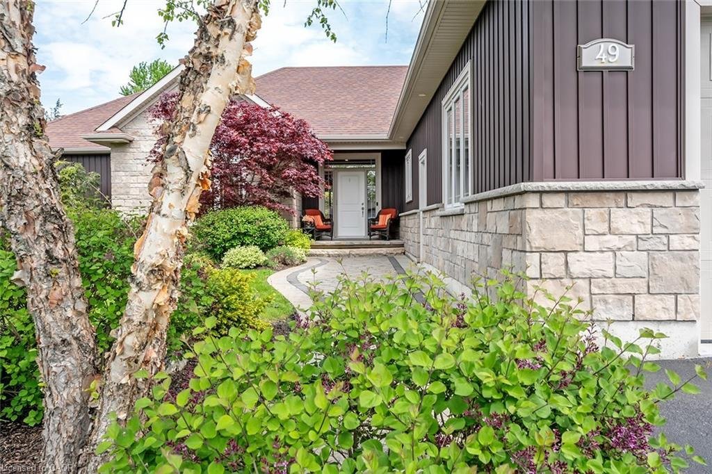 House in Dunnville, Ontario, Canada 2 - 17984008