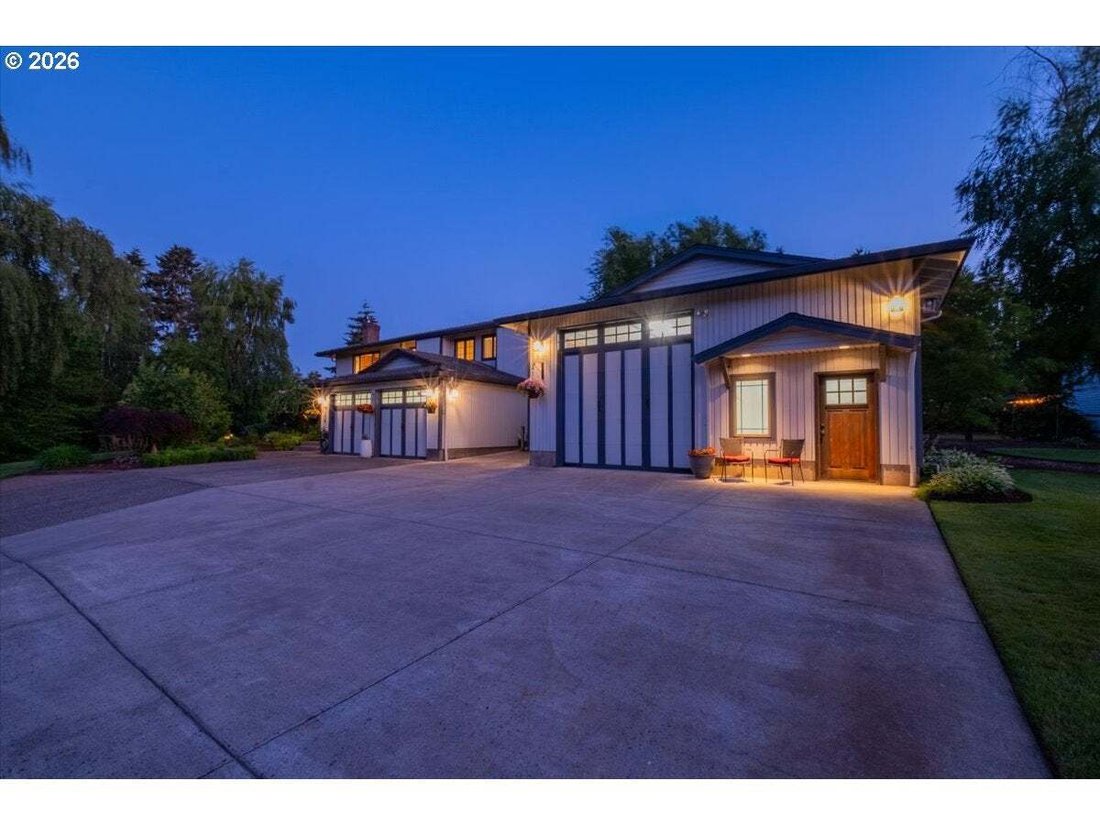 House in Aurora, Oregon, United States 4 - 17987167