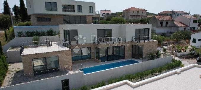 House in Okrug Donji, Split-Dalmatia County, Croatia 1 - 17989416