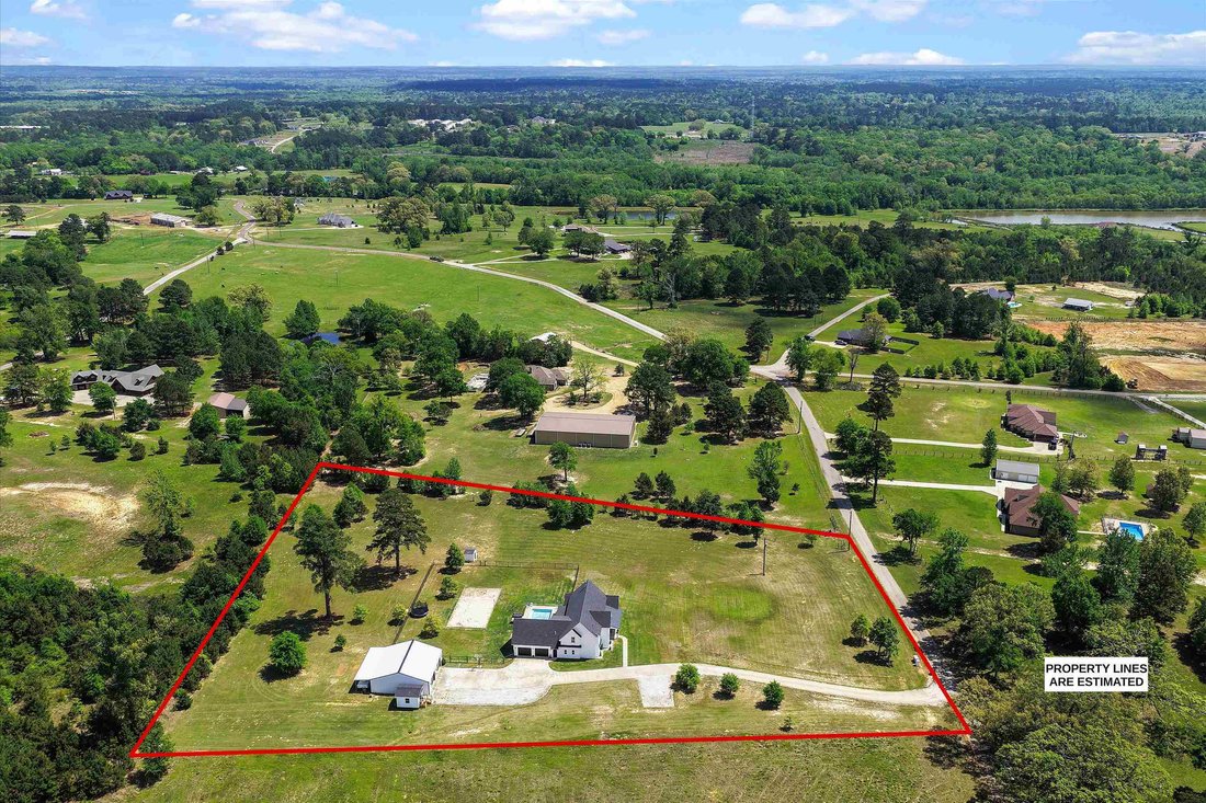 House in Gilmer, Texas, United States 5 - 17791996
