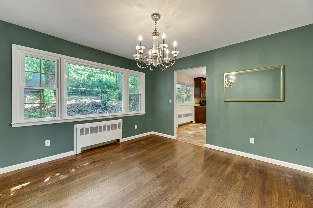 House in Wayne, New Jersey, United States 5 - 17985719