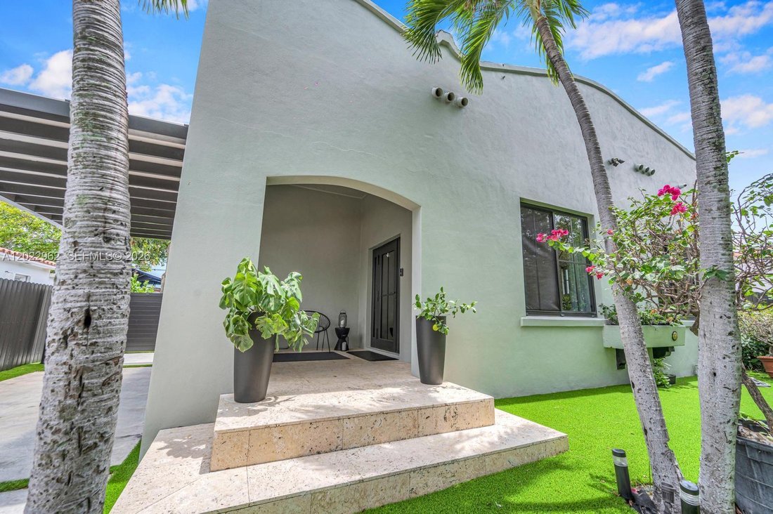 House in Miami, Florida, United States 2 - 17985958
