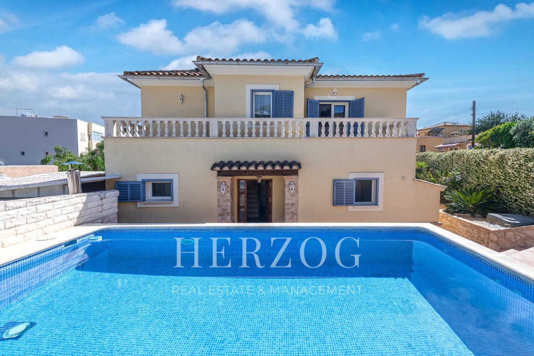 Chalet in Cala Fornells, Calvia, Balearic Islands 1 - 17985036