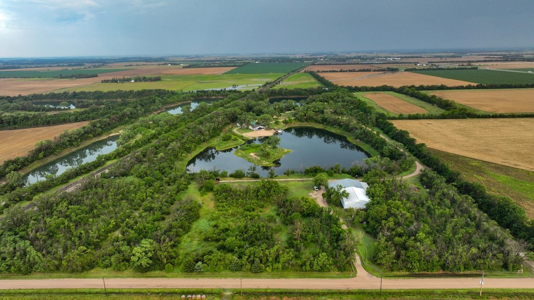House in Burrton, Kansas, United States 5 - 16368293