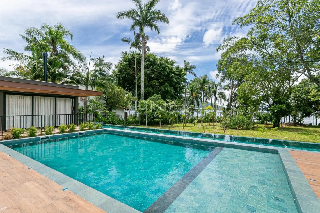 Condo in Florianópolis, State of Santa Catarina, Brazil 1 - 17985821