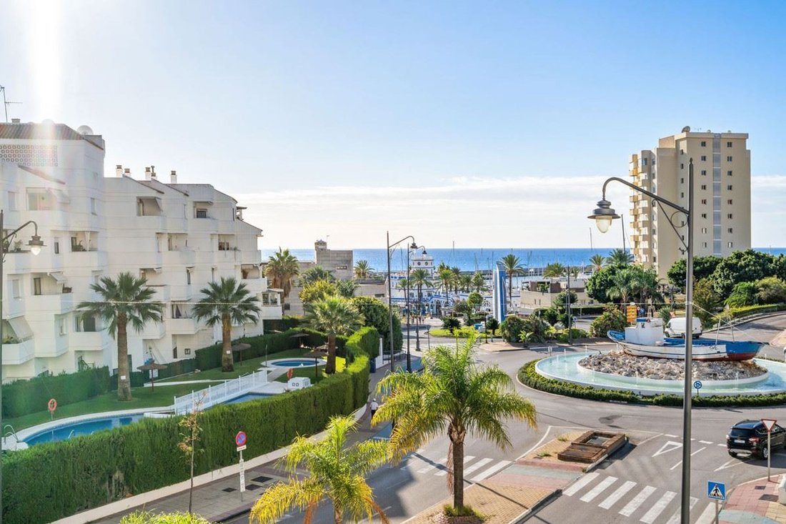 Apartment in Estepona, Andalusia, Spain 2 - 17986393