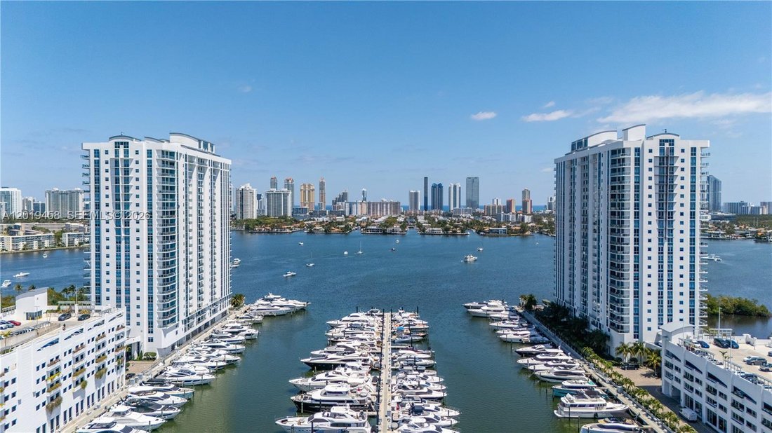 Condo in North Miami Beach, Florida, United States 4 - 17985111