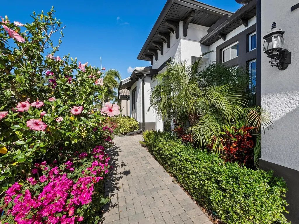 House in Sarasota, Florida, United States 4 - 17990537