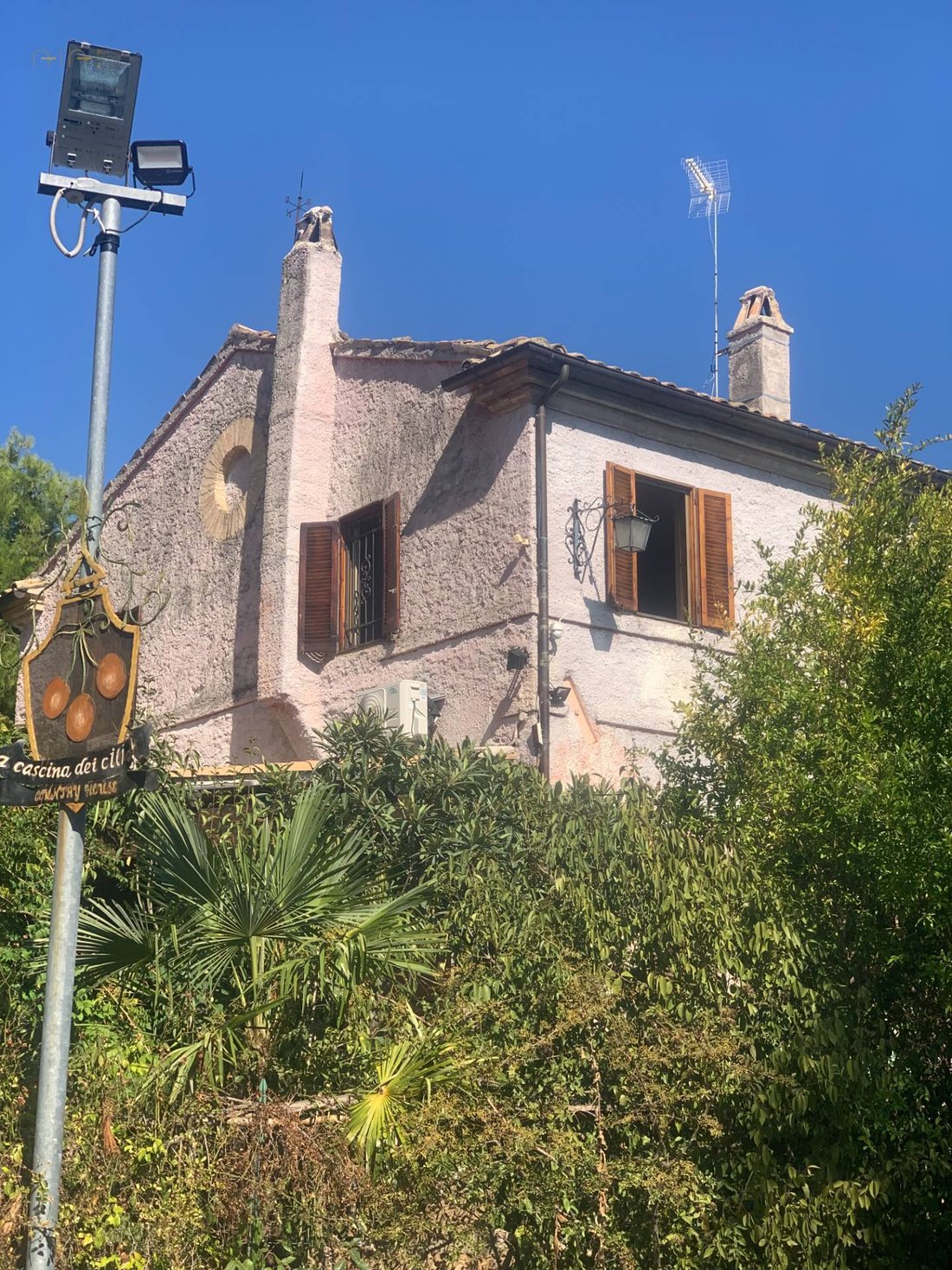 Ripatransone, Marche, Italy 1 - 17990084