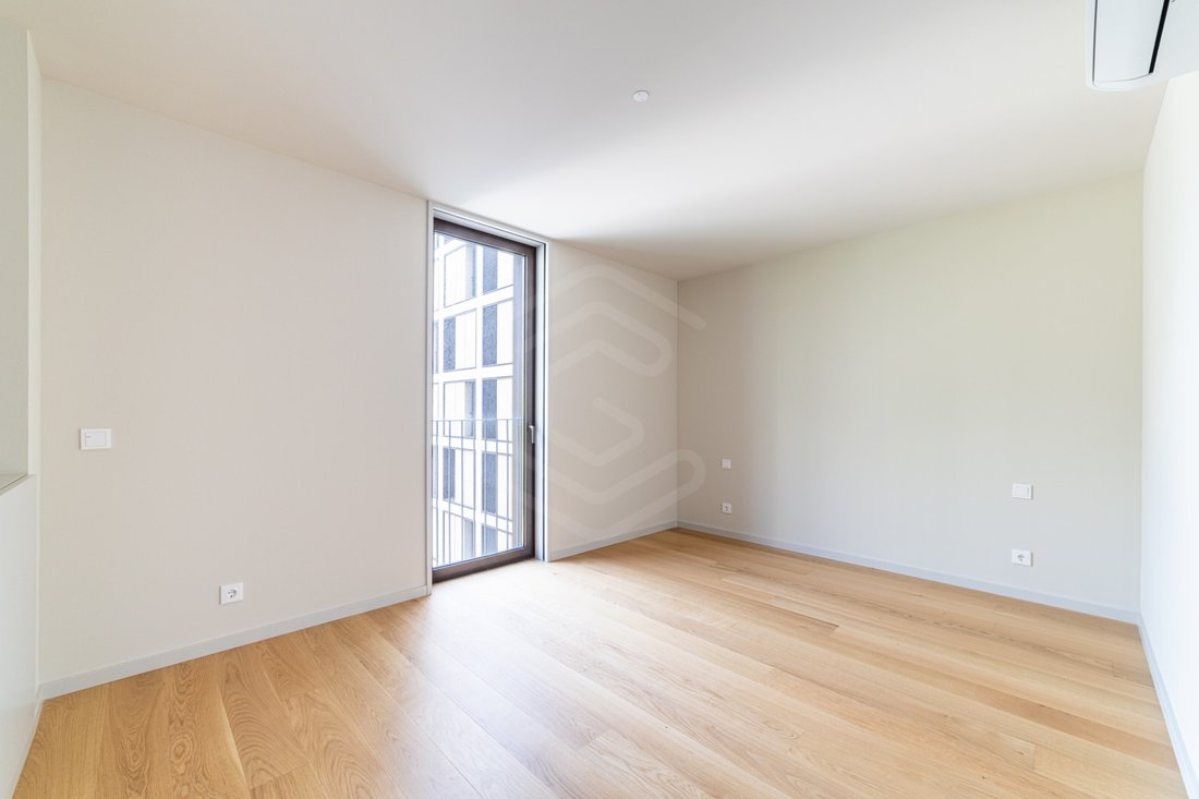 Apartment in Santa Marinha e Sao Pedro da Afurada, Porto District, Portugal 5 - 17986189
