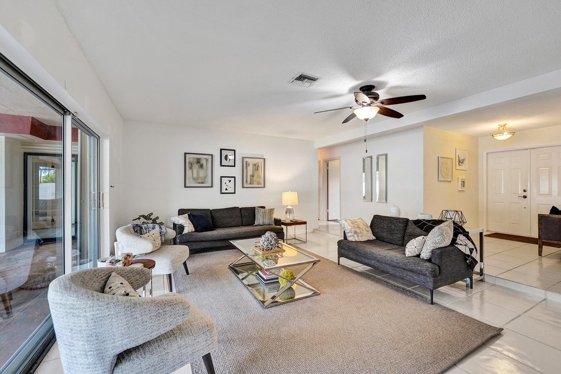 House in Plantation, Florida, United States 4 - 17988026