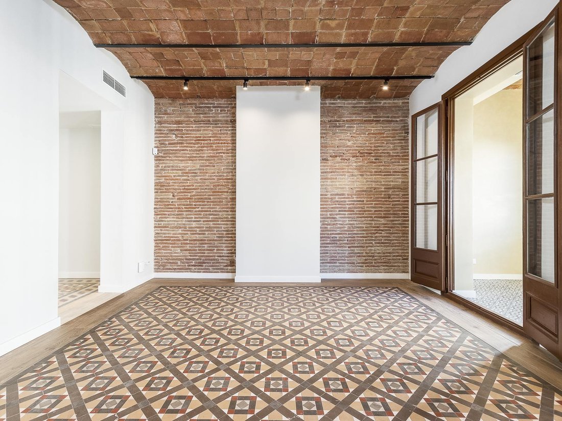 Apartment in Eixample, Barcelona, Spain 2 - 14899521