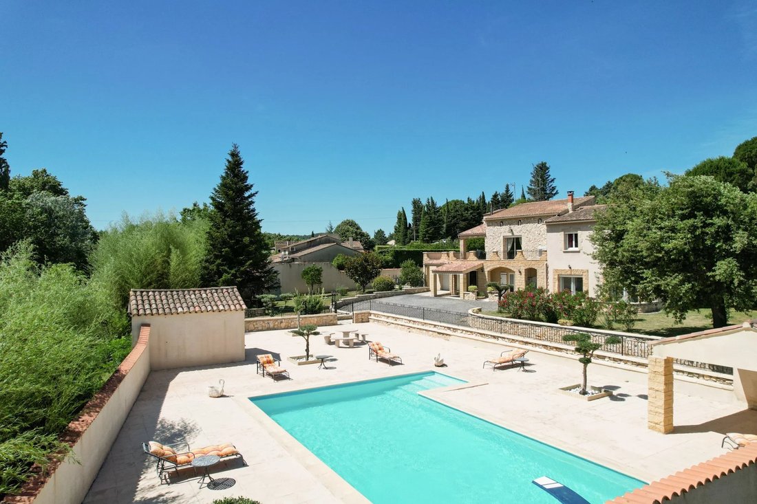 Villa in Uzès, Occitania, France 1 - 17986038
