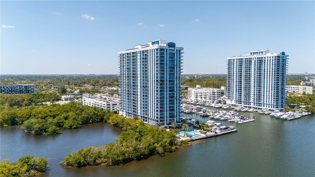 Condo in North Miami Beach, Florida, United States 3 - 17985111