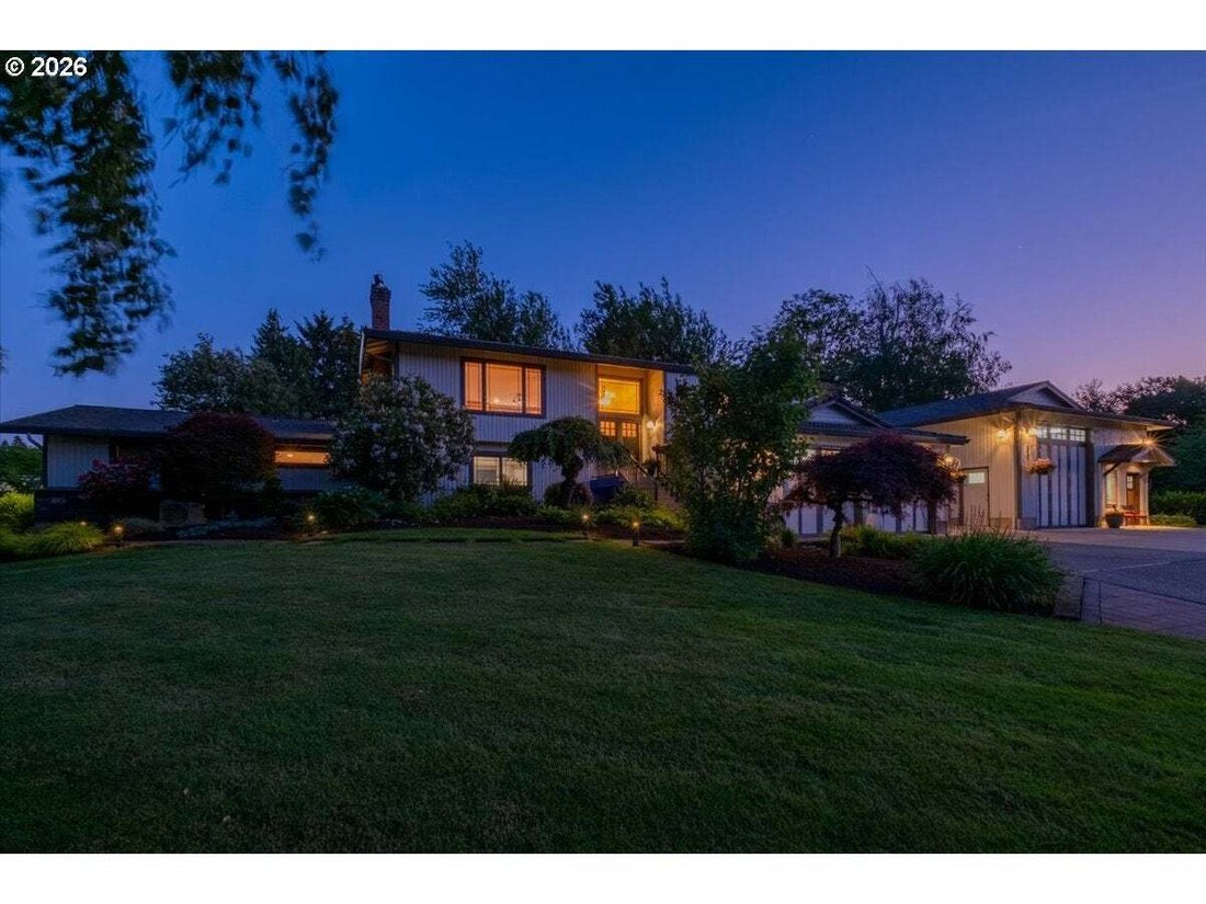 House in Aurora, Oregon, United States 5 - 17987167