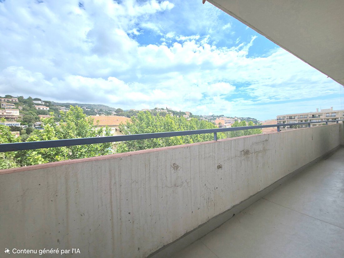 Apartment in Le Lavandou, Provence-Alpes-Côte d'Azur, France 3 - 17986592