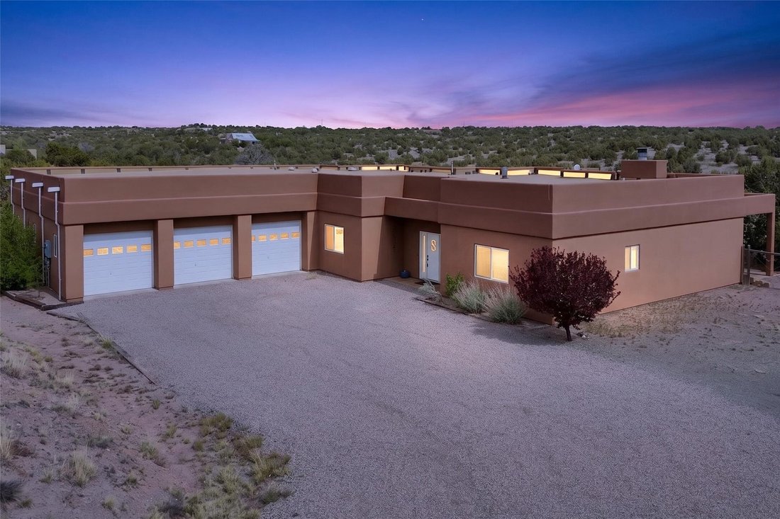 House in Santa Fe, New Mexico, United States 1 - 17987217