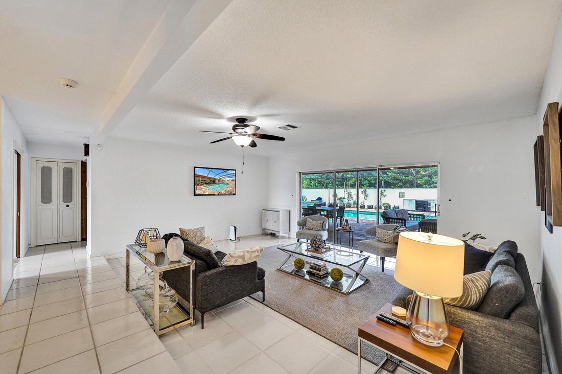 House in Plantation, Florida, United States 5 - 17988026