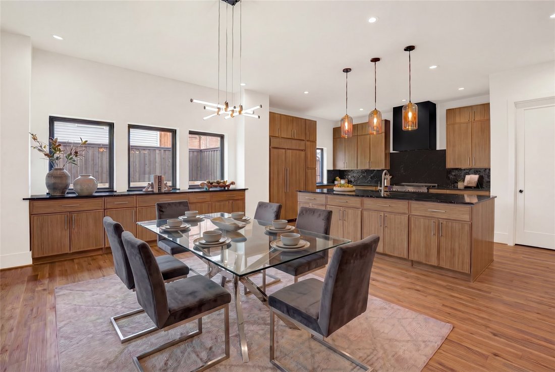 House in Houston, Texas, United States 3 - 16924013