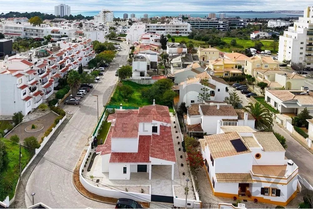 House in Alvor, Algarve, Portugal 3 - 15831080
