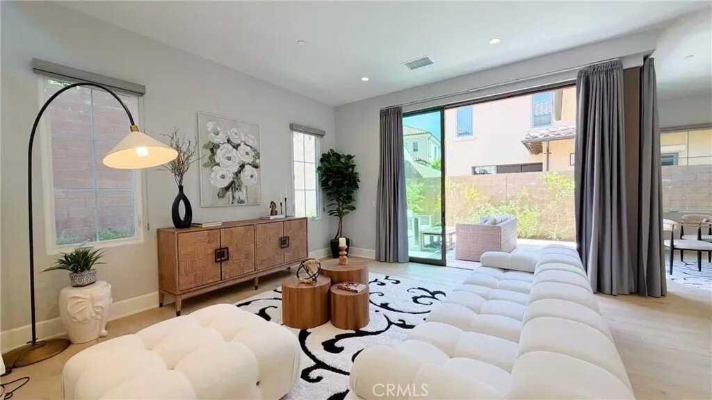 Condo in Irvine, California, United States 2 - 17528420
