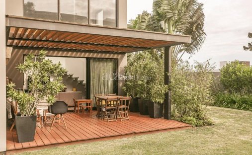 Condo in Florianópolis, State of Santa Catarina, Brazil 1