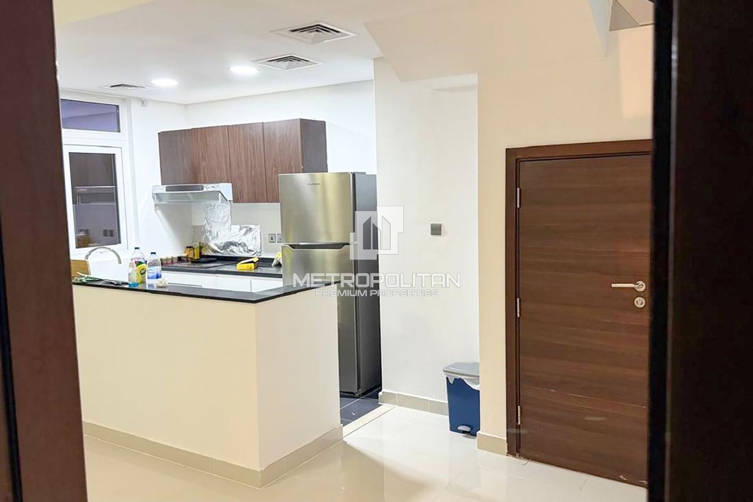 Townhouse in Damac Hills 2, Dubai, United Arab Emirates 4 - 17986386