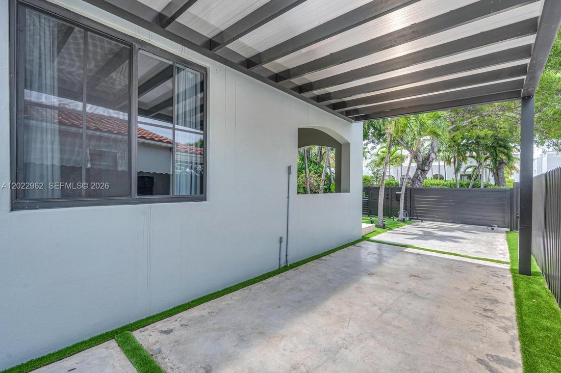 House in Miami, Florida, United States 4 - 17985958
