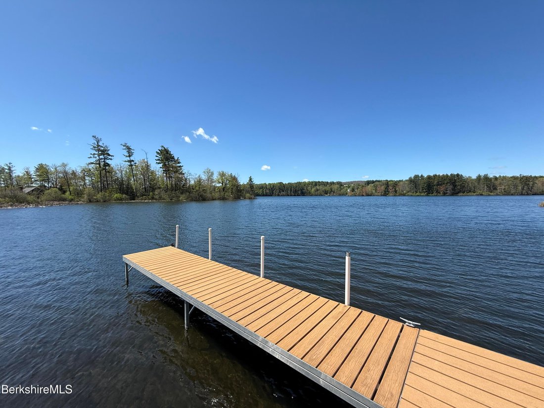 Land in Lenox, Massachusetts, United States 2 - 17990653