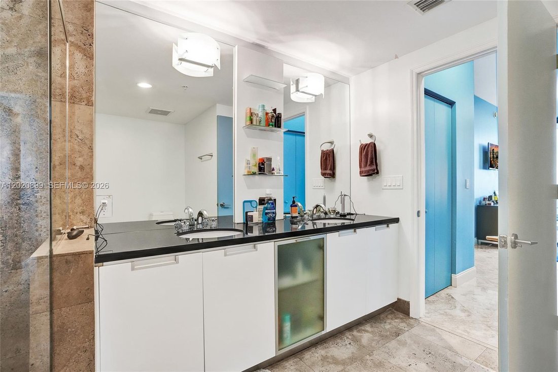 Condo in Miami Beach, Florida, United States 4 - 17990903