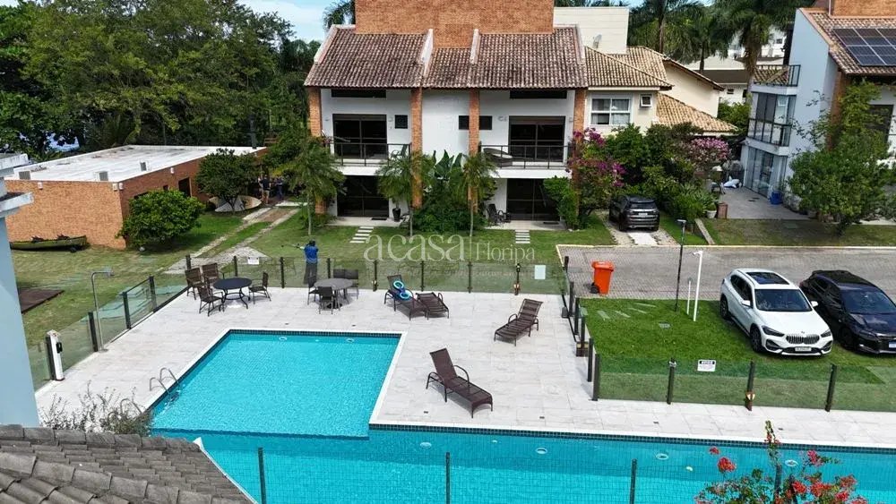 Condo in Florianópolis, State of Santa Catarina, Brazil 1 - 17986799
