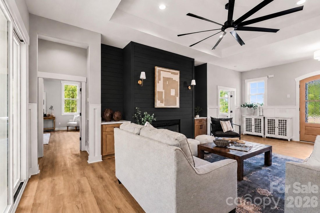 House in Clover, South Carolina, United States 5 - 17981010