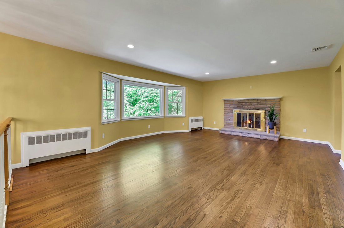 House in Wayne, New Jersey, United States 4 - 17985719