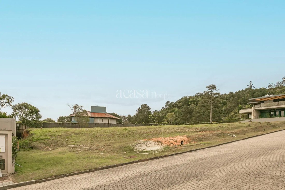 Land in Florianópolis, State of Santa Catarina, Brazil 2 - 17985990