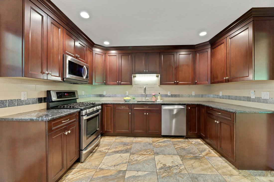House in Wayne, New Jersey, United States 1 - 17985719
